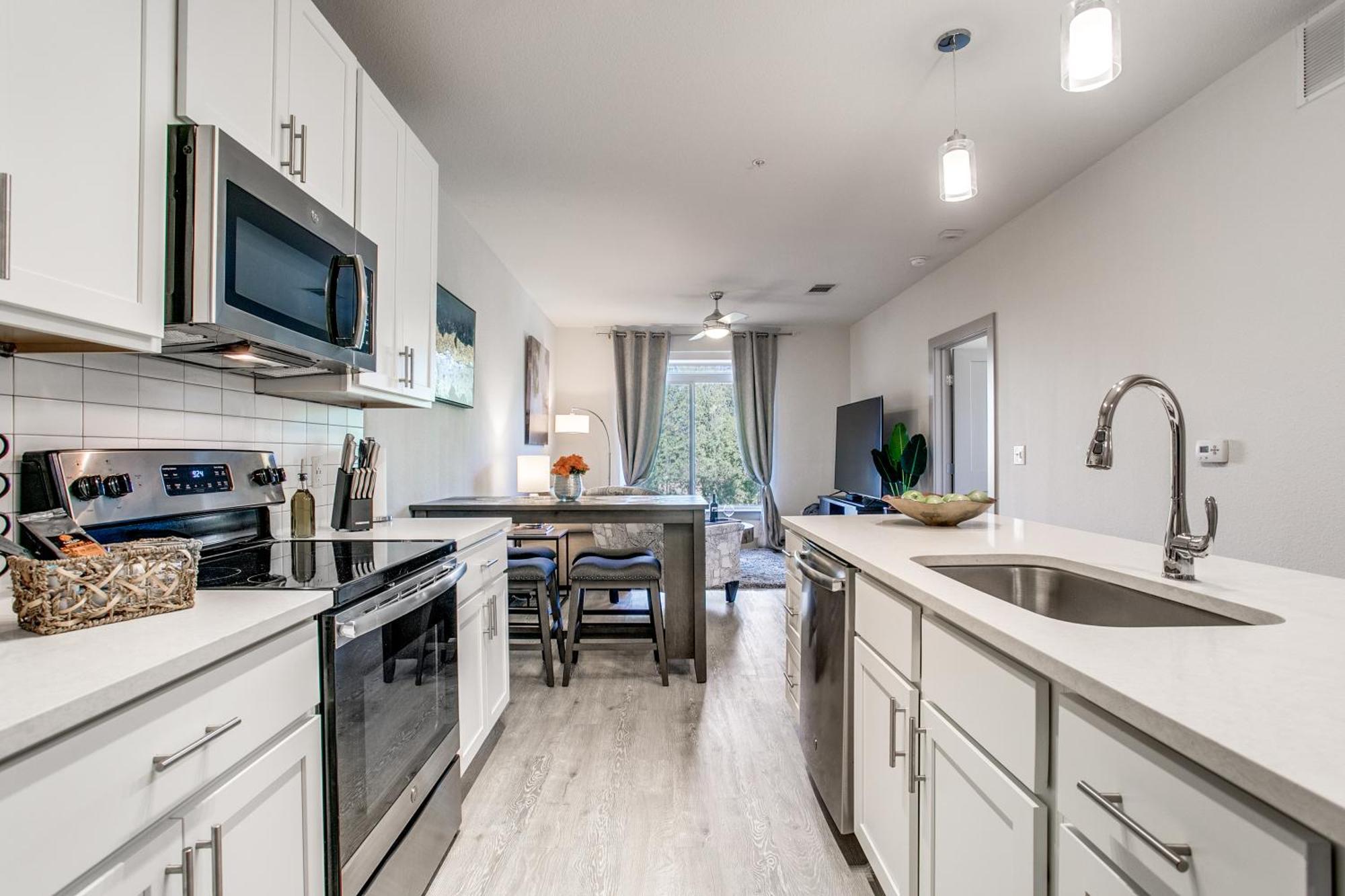 Luxury Condo Facing Riverwalk Free Parking Pet Friendly Centrally Located San Antonio Exterior photo
