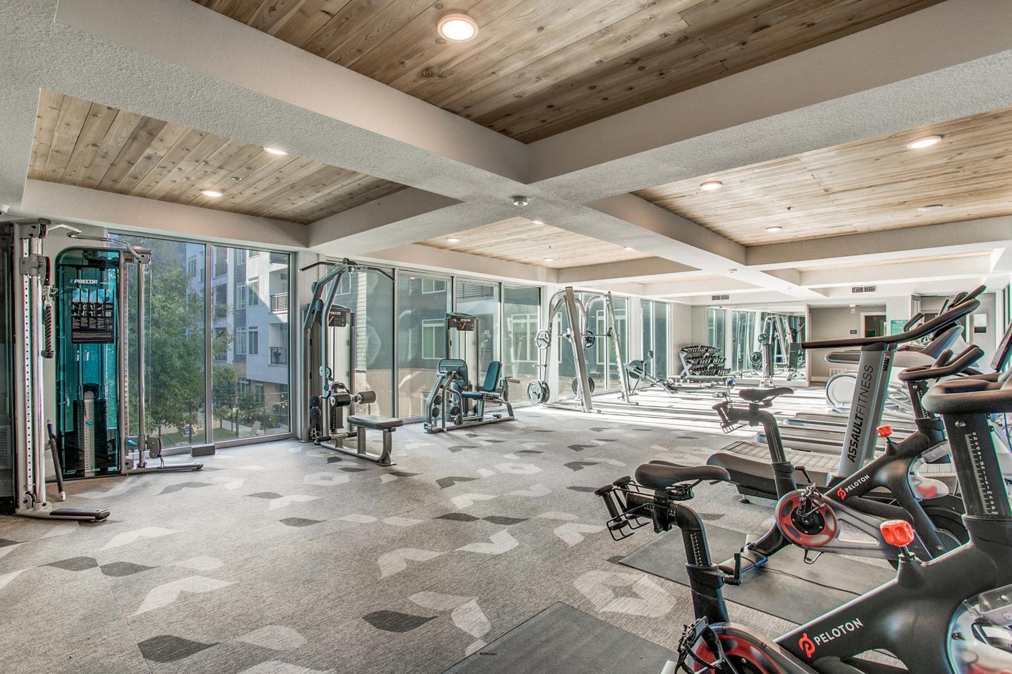 Luxury Condo Facing Riverwalk Free Parking Pet Friendly Centrally Located San Antonio Exterior photo